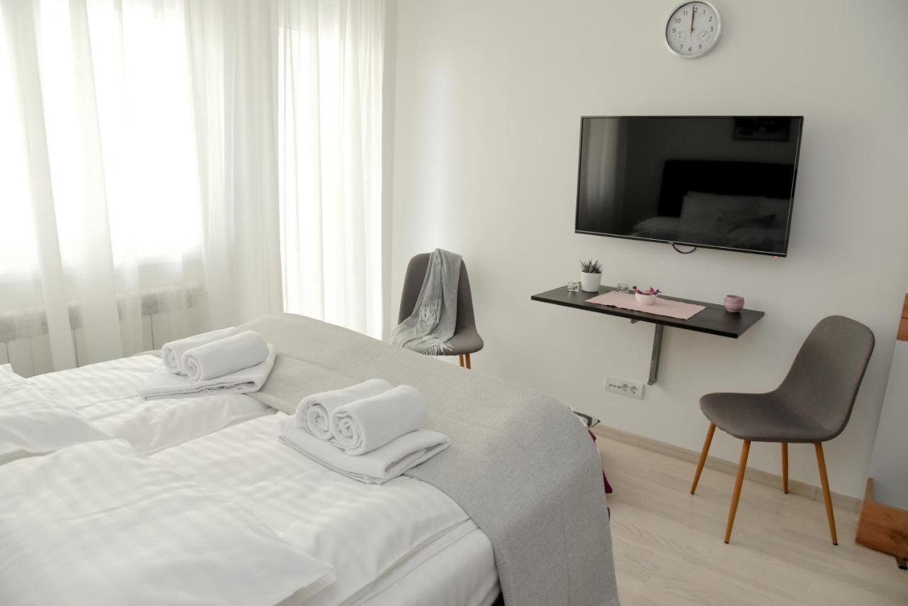 Suncokret Apartmani Loznica Exterior foto